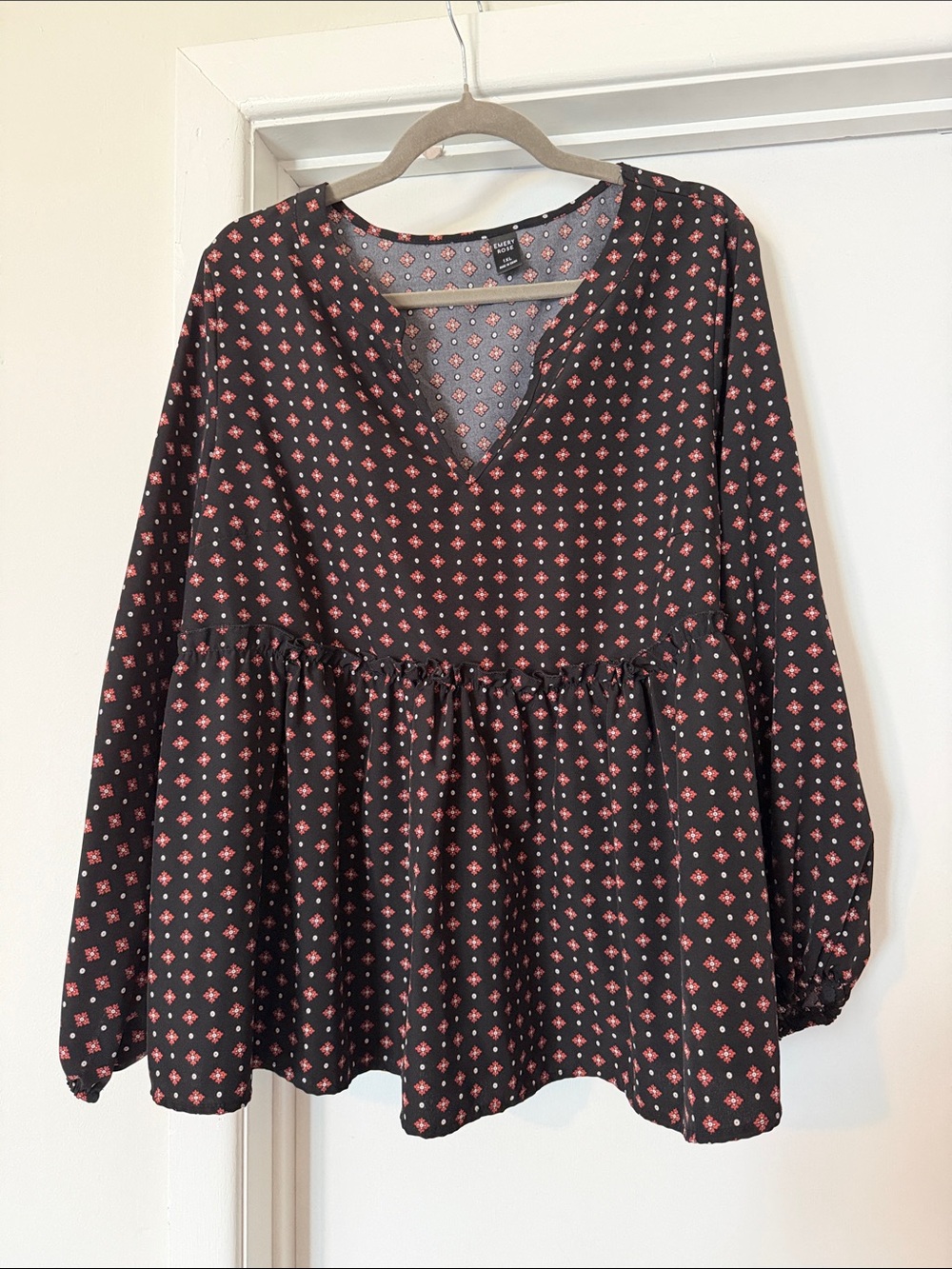 Black and Red Floral Peplum Long Sleeve Blouse